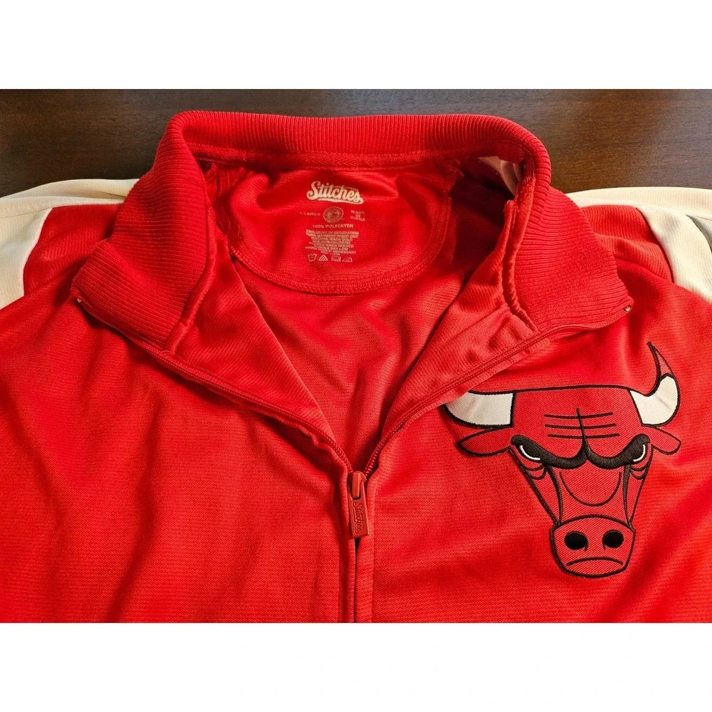 Chicago Bulls Full Zip Up Red White Lined Track Jacket W Pockets Mens 2 XL